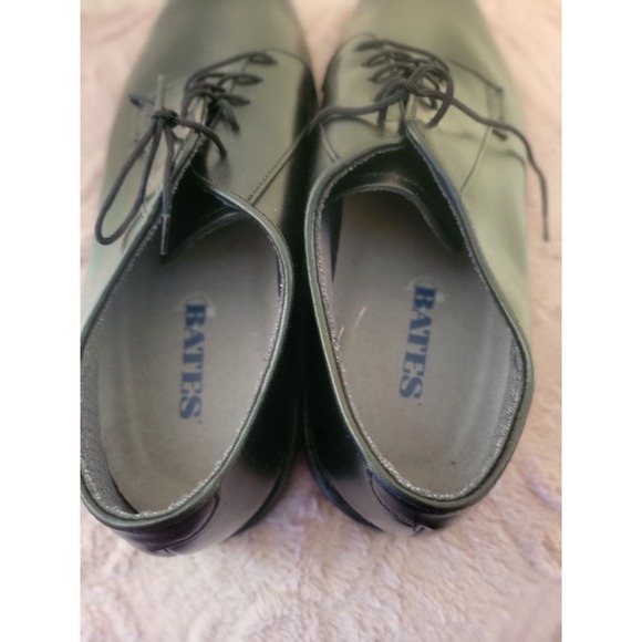 Bates high shine leather dress shoe size 13.  00986F.